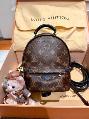 Authentic Louis Vuitton Palm Springs Mini backpack+ free rabbit keychain